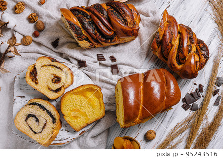 Homemade yest buns with poppy seed 95243516