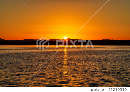 クッチャロ湖畔夕日 (9月 晴れ) クッチャロ湖畔夕日 (9月 晴れ) 95259530