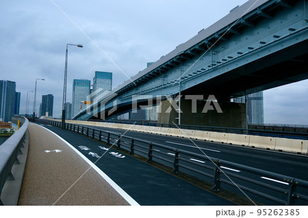 【東京】ベイエリア(臨海副都心)の風景 【東京】ベイエリア(臨海副都心)の風景 95262385