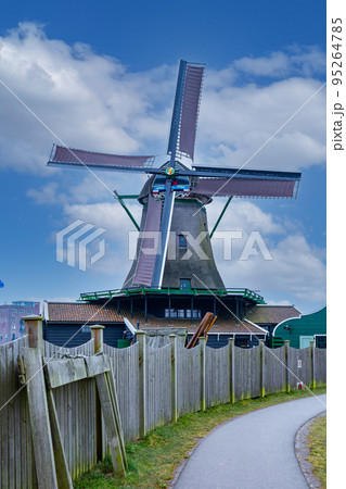 ザーンセ・スカンス 95264785