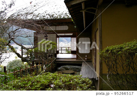 大洲　臥龍山荘 95266517