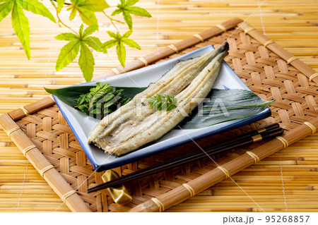 うなぎ　白焼き 95268857