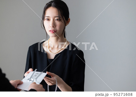 葬儀イメージ 香典 葬儀イメージ 香典 95271608