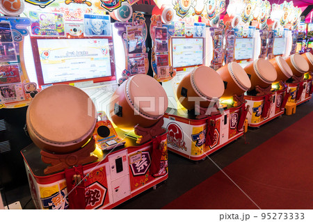 ダイバーシティ東京プラザ　ラウンドワン　ゲームセンター　太鼓の達人　東京都江東区青海 95273333