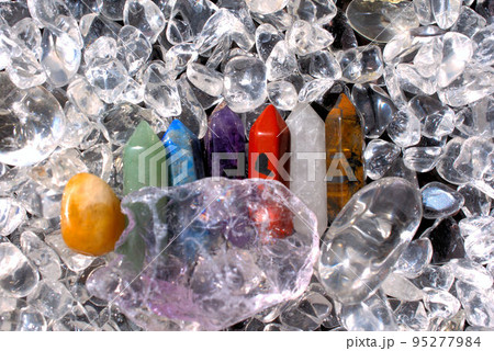 カラフル パワーストーン 背景 カラフル パワーストーン 背景 95277984