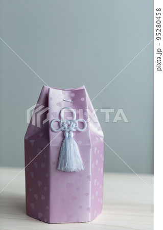 愛犬の遺骨　葬儀　骨壺　お骨 95280458