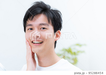 若い男性・美容・ビューティー 若い男性・美容・ビューティー 95286454