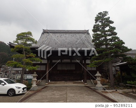 京都府舞鶴市にある浄土真宗、本願寺派の寺院である不動如山、瑞光寺(ずいこうじ) 京都府舞鶴市にある浄土真宗、本願寺派の寺院である不動如山、瑞光寺(ずいこうじ) 95289211