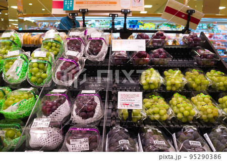 【大阪府】10月・物価上昇で節約する主婦 【大阪府】10月・物価上昇で節約する主婦 95290386