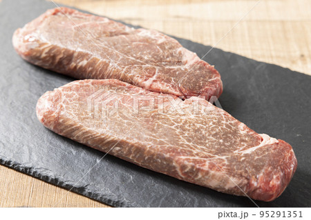 黒毛和牛のヒレ肉 95291351