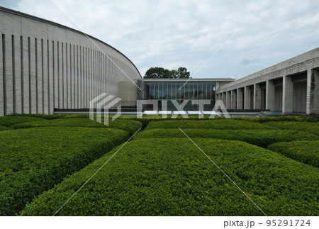 広島県　三次市　奥田元宋・小由女美術館 95291724