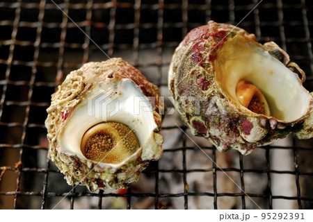 サザエのつぼ焼き 95292391