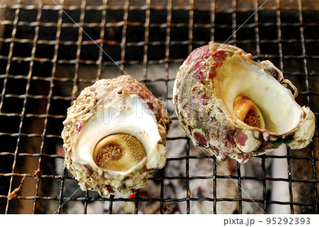 サザエのつぼ焼き サザエのつぼ焼き 95292393