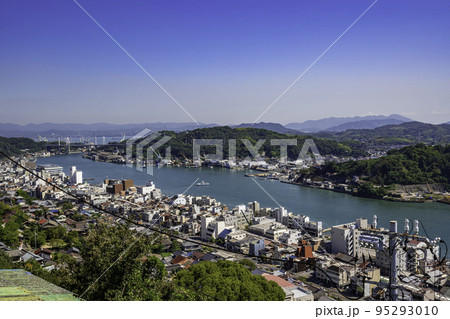 尾道 尾道水道と向島 広島県尾道市 尾道 尾道水道と向島 広島県尾道市 95293010
