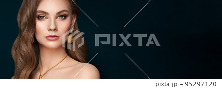 Portrait beautiful woman with jewelry Portrait beautiful woman with jewelry 95297120