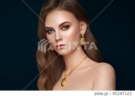 Portrait beautiful woman with jewelry 95297122