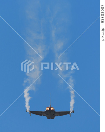 イタリア空軍ユーロファイターEF-2000後面 95303007