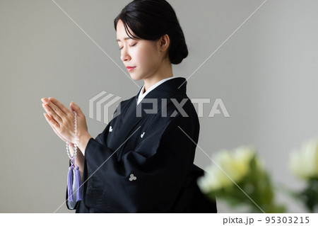葬儀イメージ　　 95303215