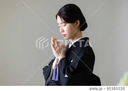 葬儀イメージ　　 95303220