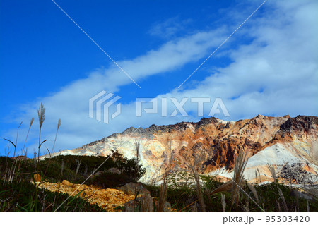 スピリチュアルな道南の活火山～霊場恵山 95303420