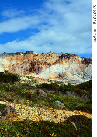 スピリチュアルな道南の活火山～霊場恵山 95303470