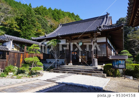 岡山県美咲町にある高野山真言宗のお寺「華蔵寺」 95304558