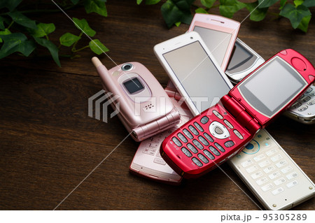 携帯電話 ガラケー 携帯電話 ガラケー 95305289