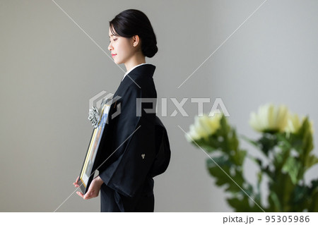 葬儀イメージ　　 95305986
