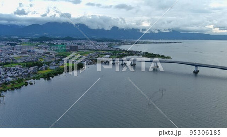 びわこ大橋堅田の街並み 95306185