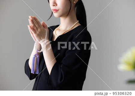 葬儀イメージ　　　 95306320