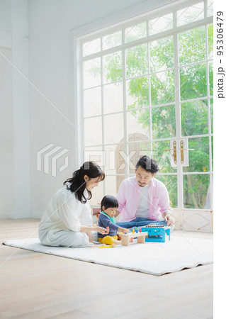 リビング　ファミリー 95306479