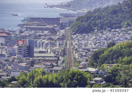 尾道の町並み　古浜町と東元町周辺　広島県尾道市 95309397