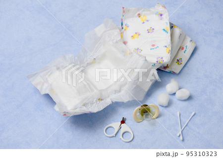 Baby disposable diapers 95310323