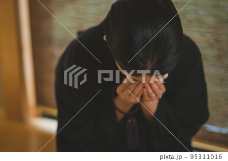 mourning kimono 95311016
