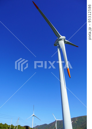 風太風力発電所の風車 95312586
