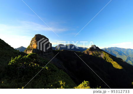 アルプ 高山 高峰 95312733