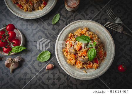 Bulgur with chicken hearts Bulgur with chicken hearts 95313464