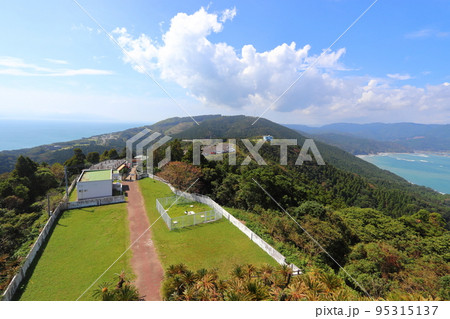 都井岬灯台からの景色（牧場方面） 95315137