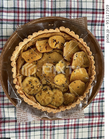 さつまいものタルト 95317309