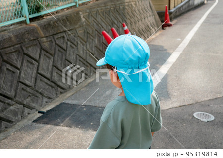 幼稚園イメージ　幼稚園児 95319814