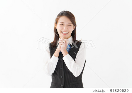 事務服を着た女性 95320629