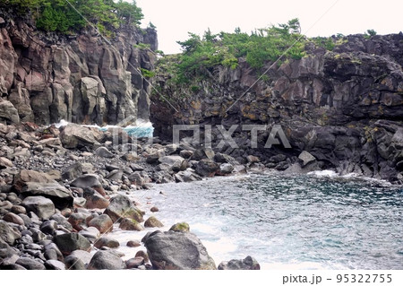 イガイガ根と荒海と大島 イガイガ根と荒海と大島 95322755