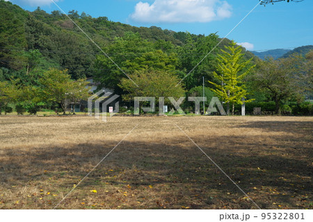 【廃校】岩美町立岩井小学校の校庭と体育館2 鳥取県岩美郡岩美町 【廃校】岩美町立岩井小学校の校庭と体育館2 鳥取県岩美郡岩美町 95322801