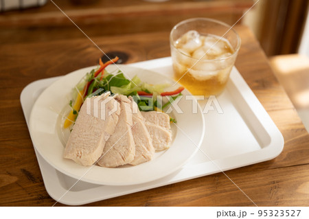 サラダチキン 95323527