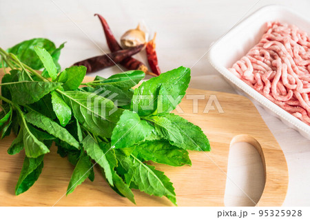 タイ料理食材 95325928