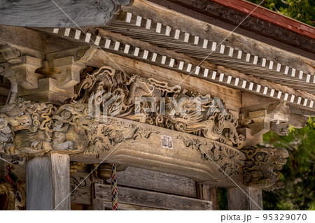 瀧神社の龍神 95329070