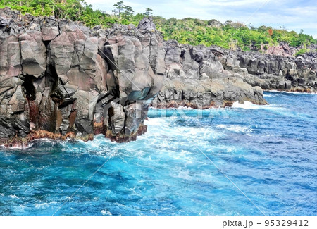 イガイガ根と荒海 イガイガ根と荒海 95329412