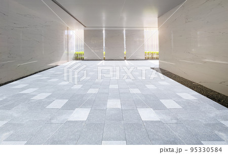 室内 インドア 家の中 95330584