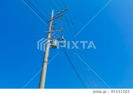 【イメージ素材】電柱 95331502