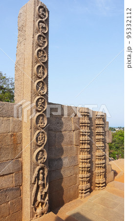 Carved pillars of Raya Gopuram, Mahabalipuram, Tamilnadu, India Carved pillars of Raya Gopuram, Mahabalipuram, Tamilnadu, India 95332112